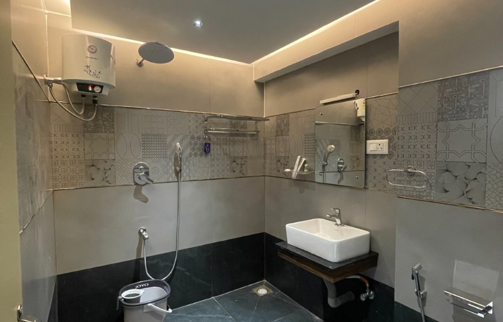 Cheap room near railway station
